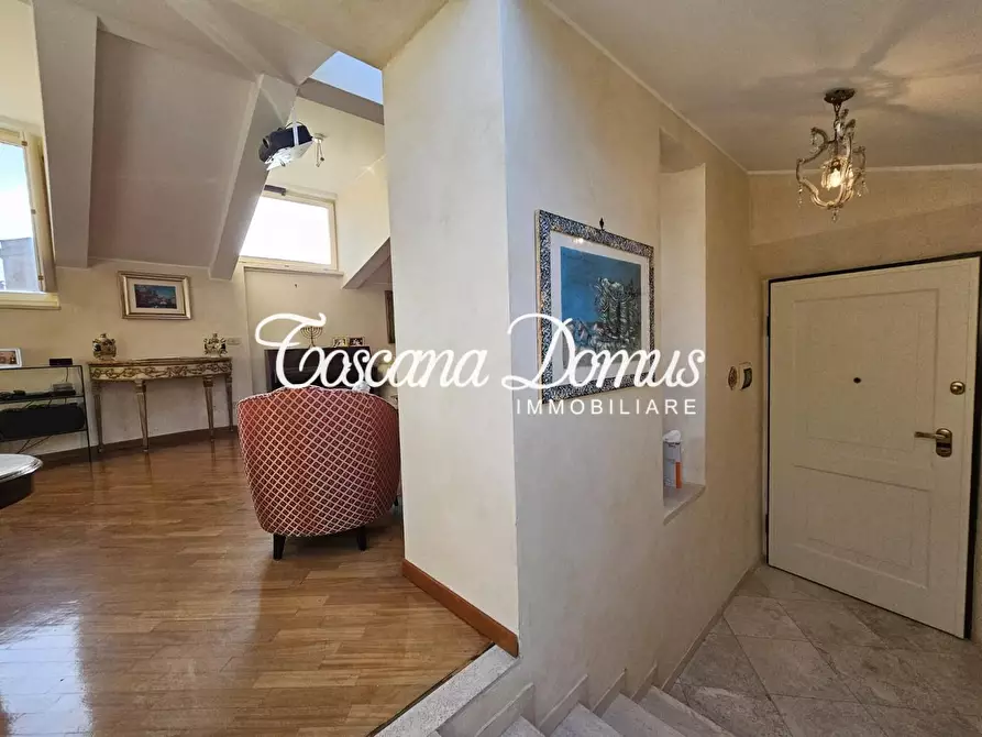 Immagine 11 di Mansarda in vendita  a Siena