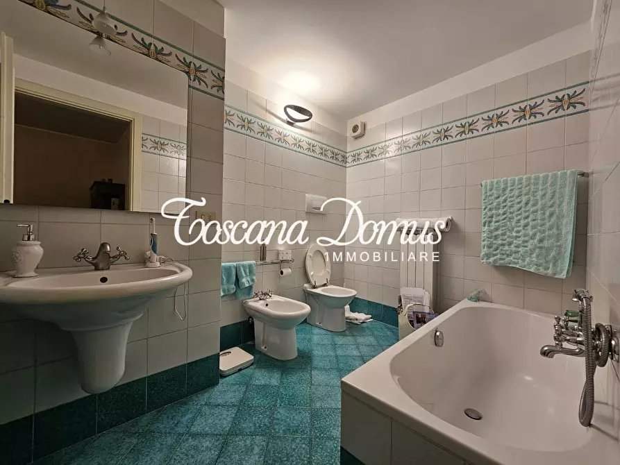 Immagine 23 di Mansarda in vendita  a Siena