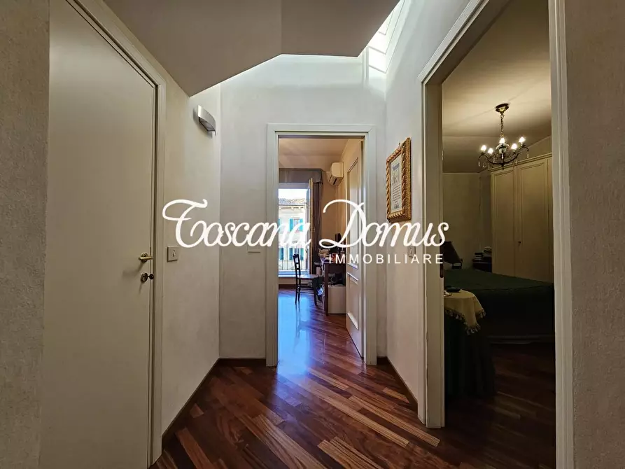 Immagine 13 di Mansarda in vendita  a Siena