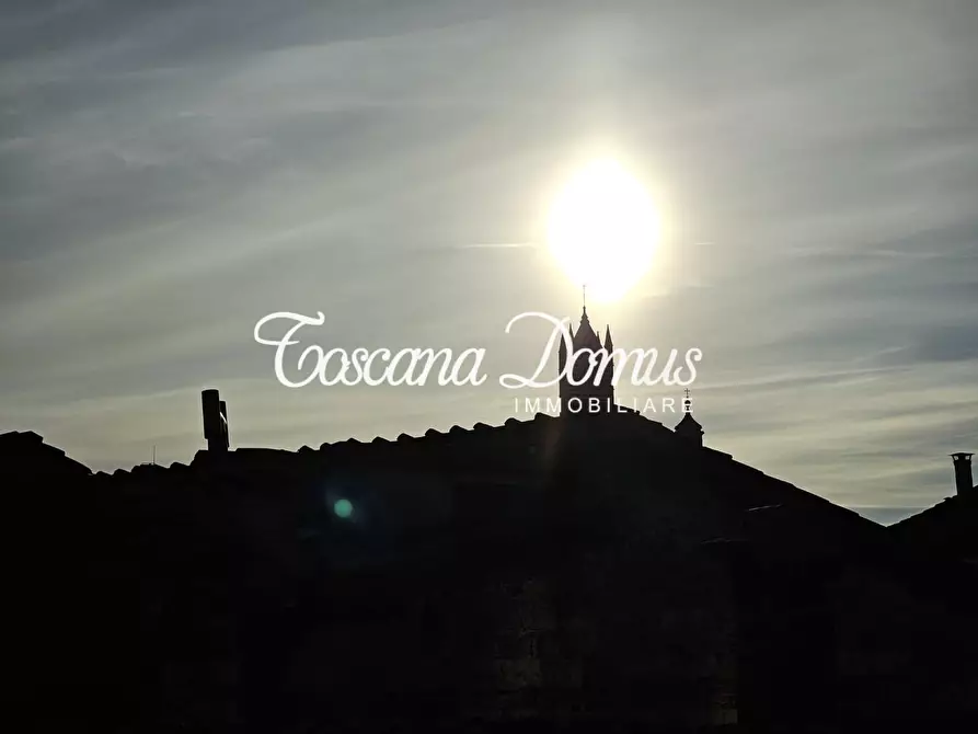 Immagine 16 di Mansarda in vendita  a Siena