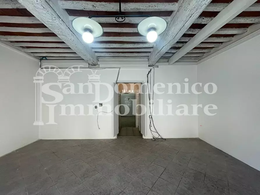 Immagine 6 di Negozio in affitto  a Cascina