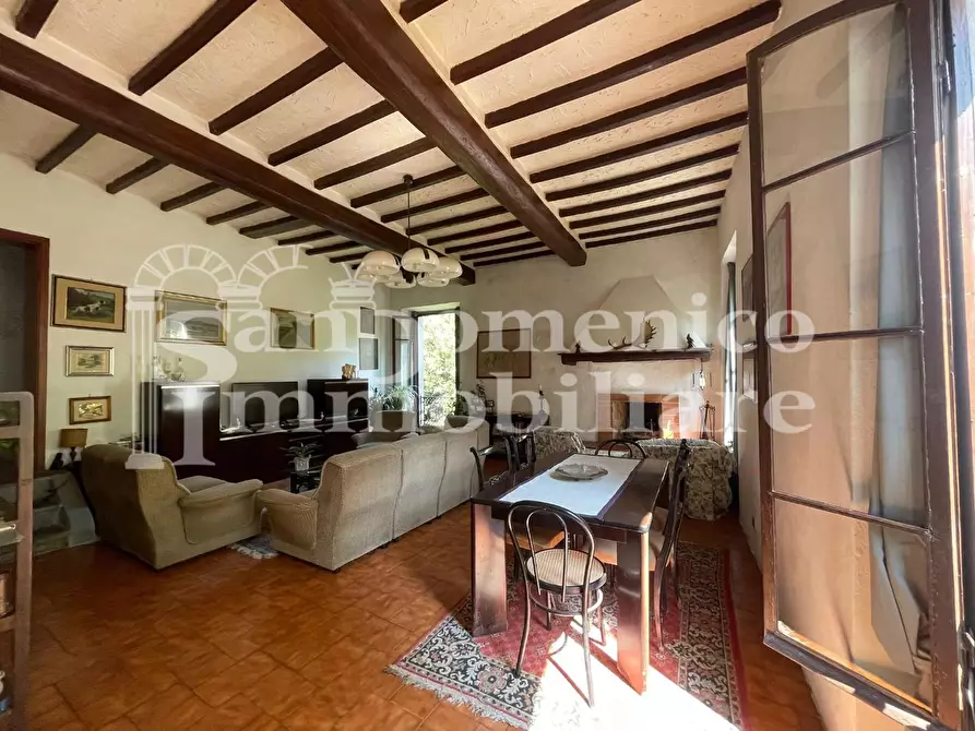 Immagine 34 di Villa in vendita  a Calci