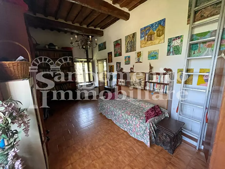 Immagine 29 di Villa in vendita  a Calci