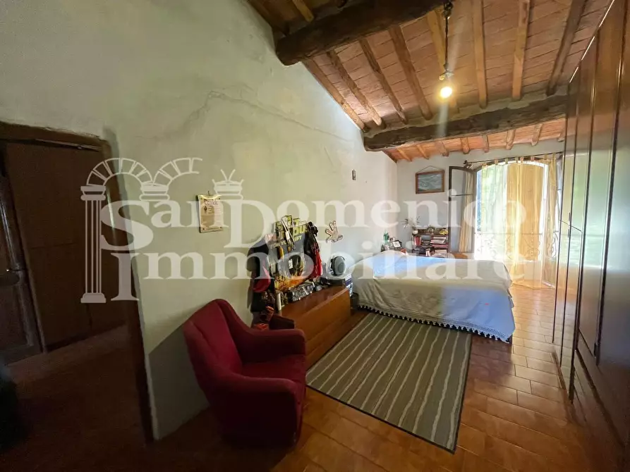 Immagine 58 di Villa in vendita  a Calci