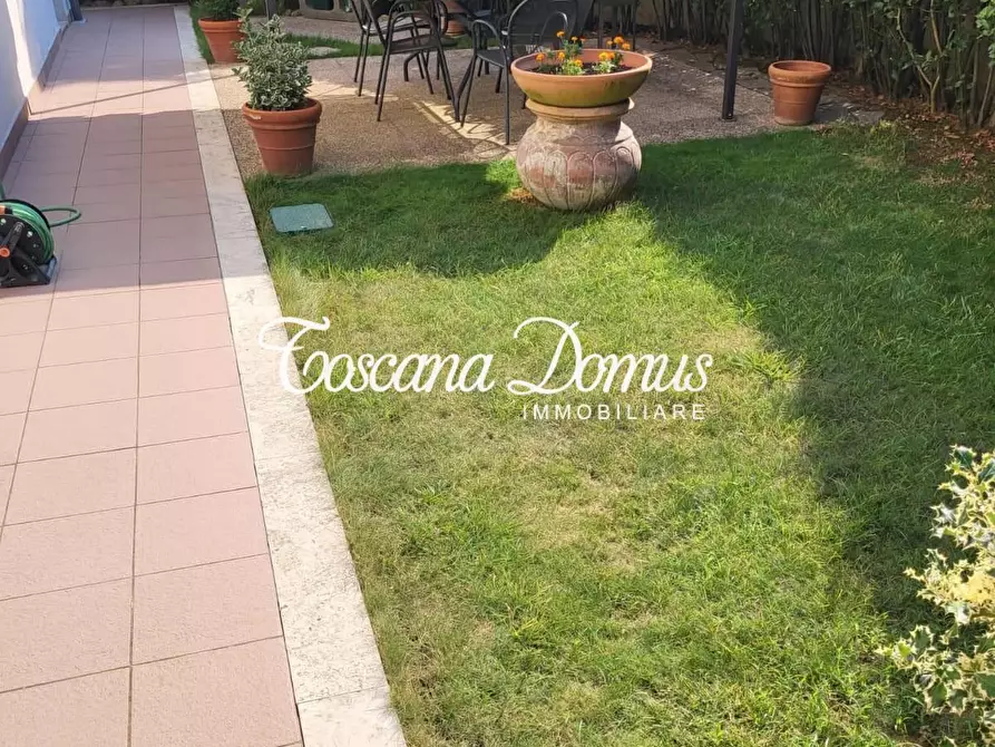 Immagine 3 di Villetta a schiera in vendita  a Siena