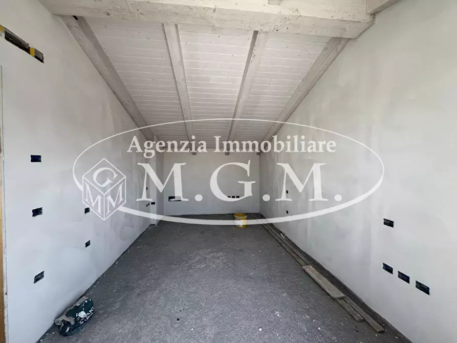 Immagine 20 di Villa in vendita  a Castelfranco Di Sotto