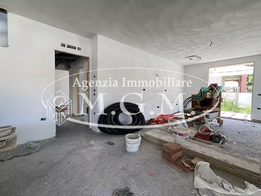 Immagine 6 di Villa in vendita  a Castelfranco Di Sotto