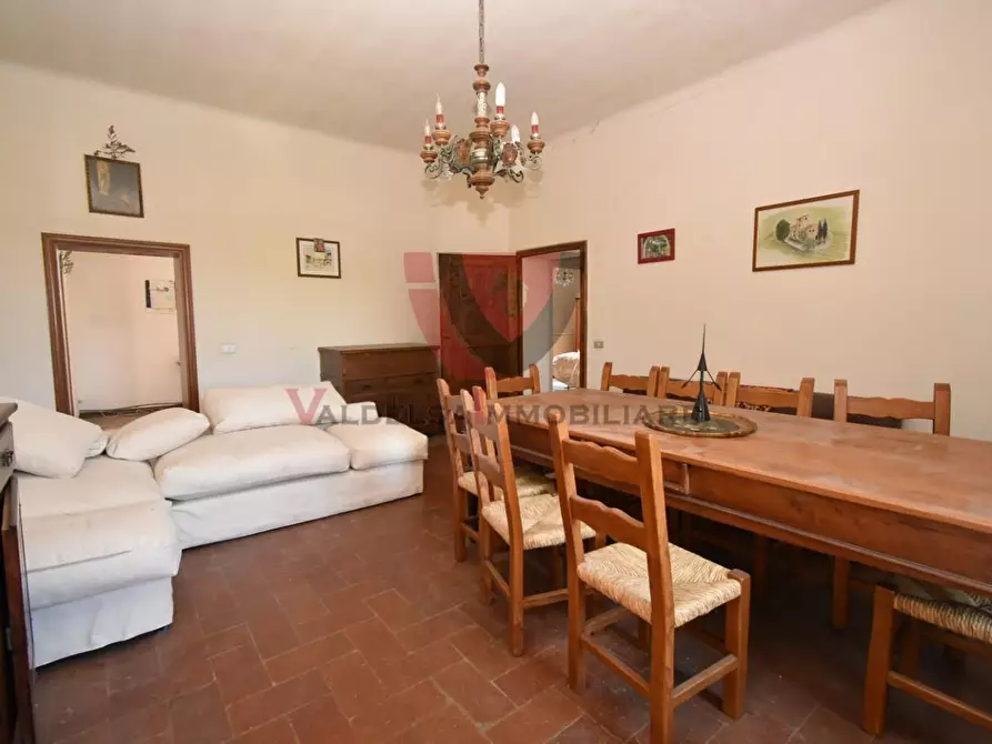 Immagine 24 di Villa in vendita  a Castellina In Chianti