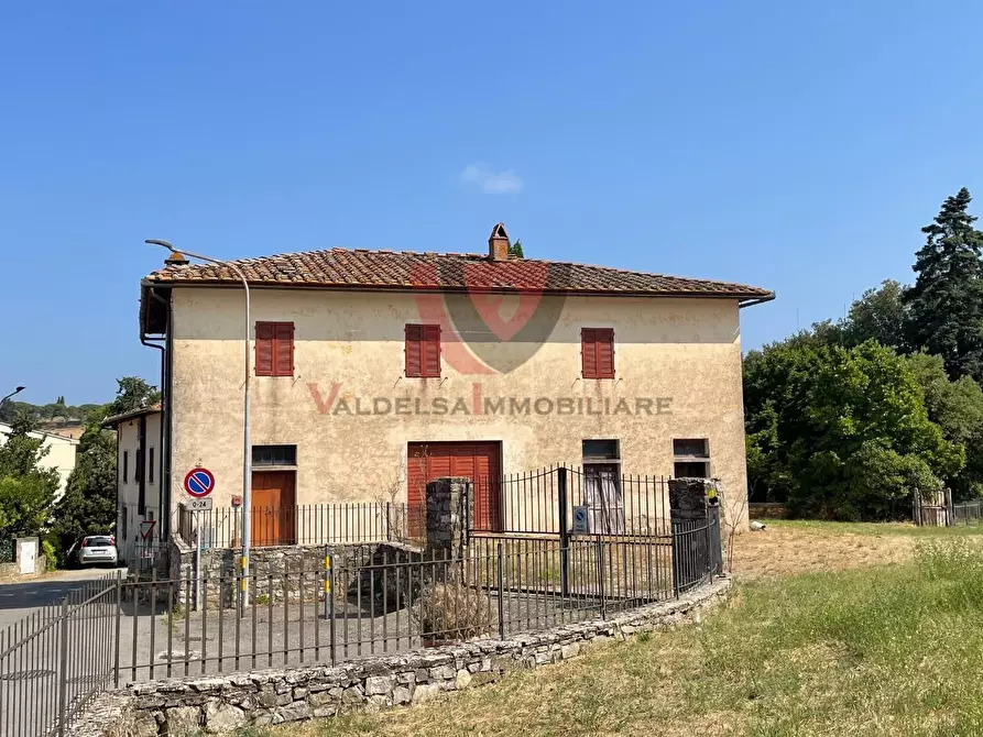 Immagine 41 di Villa in vendita  a Castellina In Chianti