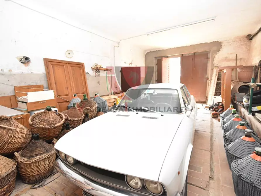 Immagine 38 di Villa in vendita  a Castellina In Chianti