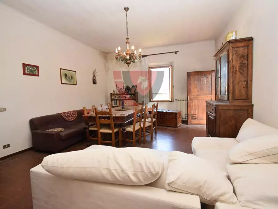 Immagine 36 di Villa in vendita  a Castellina In Chianti