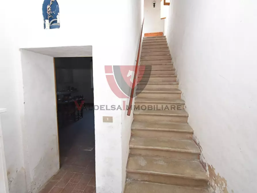 Immagine 30 di Villa in vendita  a Castellina In Chianti