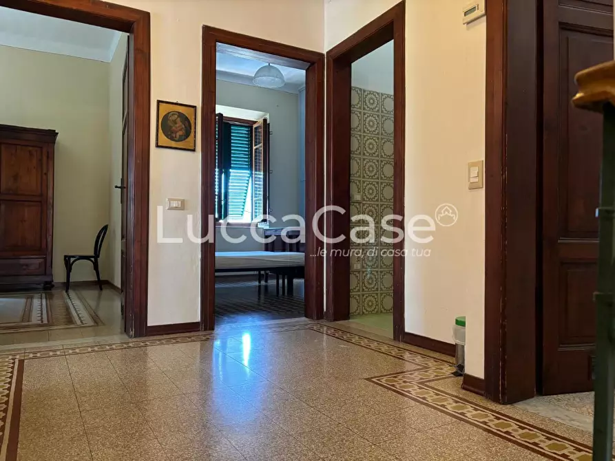 Immagine 25 di Villa in vendita  a Lucca