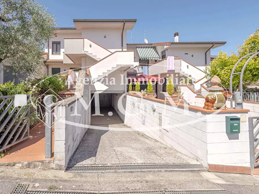 Immagine 21 di Appartamento in vendita  a Bientina