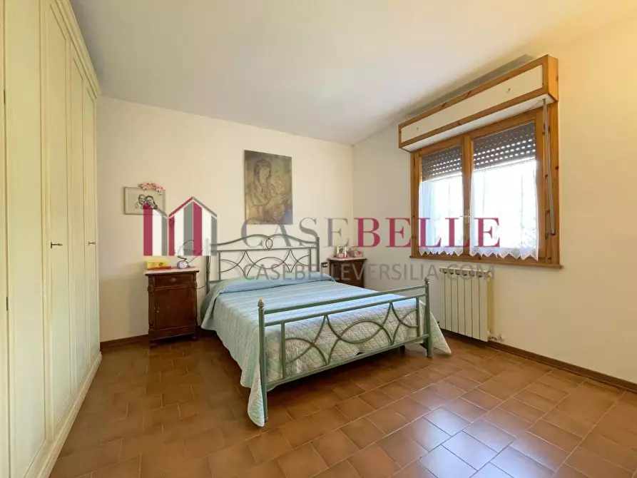 Immagine 13 di Appartamento in vendita  a Camaiore