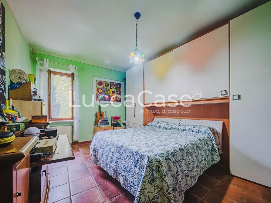 Immagine 26 di Rustico / casale in vendita  a Capannori