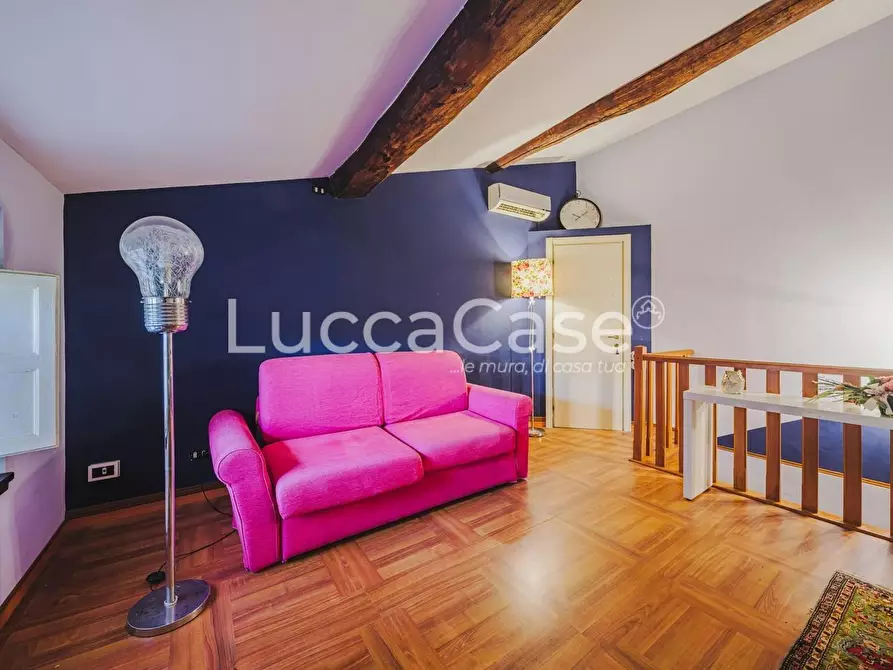 Immagine 37 di Rustico / casale in vendita  a Capannori