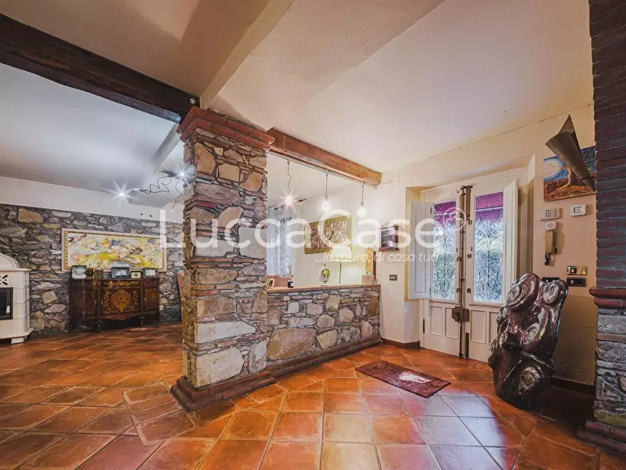 Immagine 19 di Rustico / casale in vendita  a Capannori