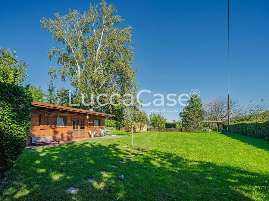 Immagine 44 di Rustico / casale in vendita  a Capannori