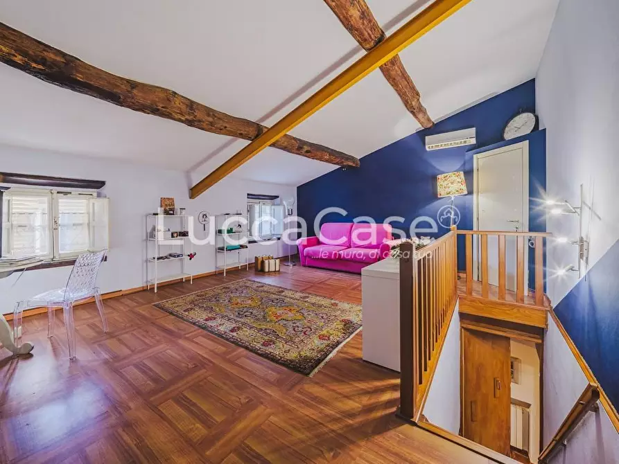 Immagine 35 di Rustico / casale in vendita  a Capannori