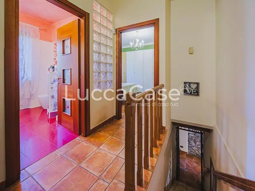 Immagine 30 di Rustico / casale in vendita  a Capannori