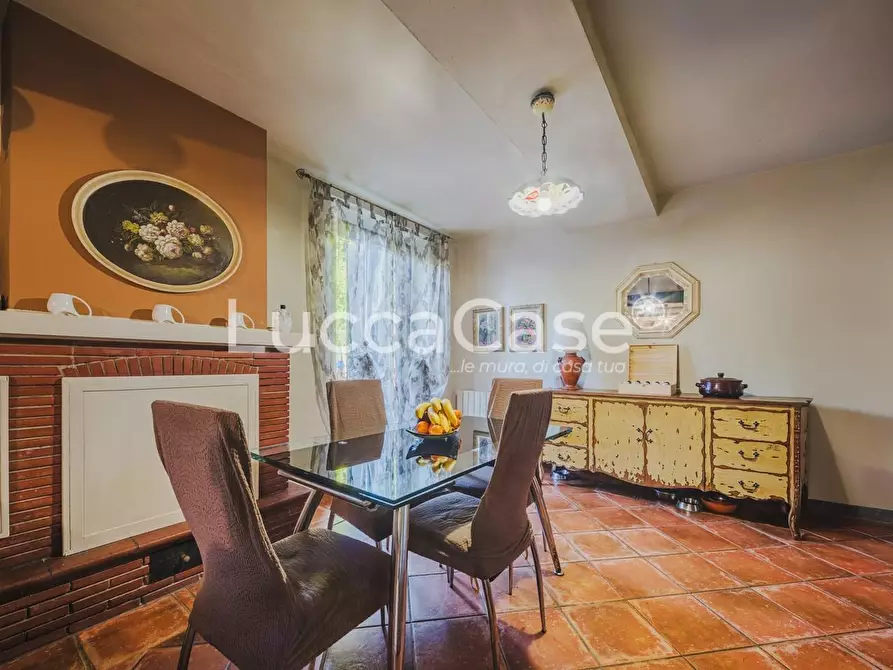 Immagine 15 di Rustico / casale in vendita  a Capannori