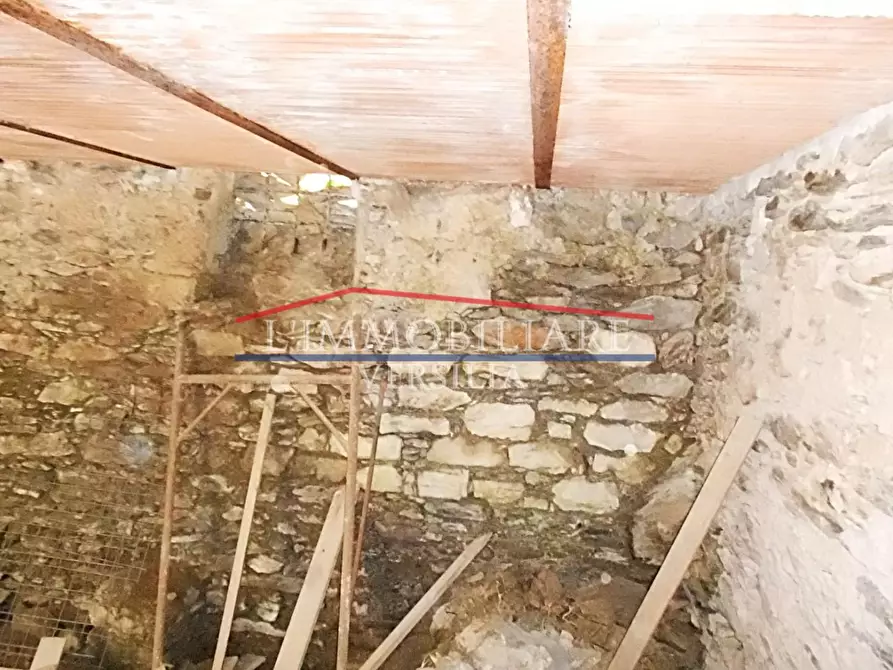 Immagine 17 di Casa bifamiliare in vendita  a Massa