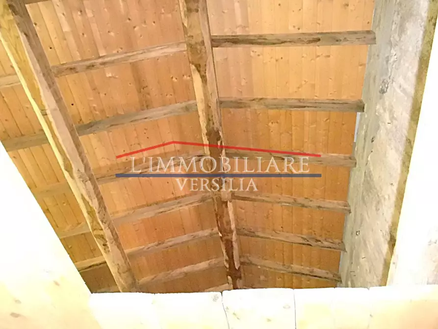 Immagine 6 di Casa bifamiliare in vendita  a Massa