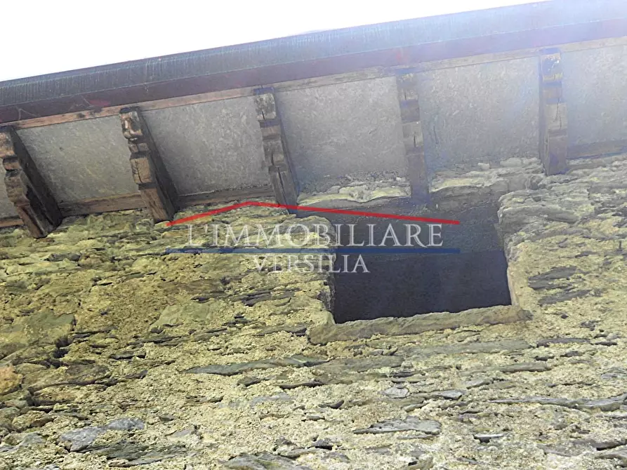 Immagine 21 di Casa bifamiliare in vendita  a Massa