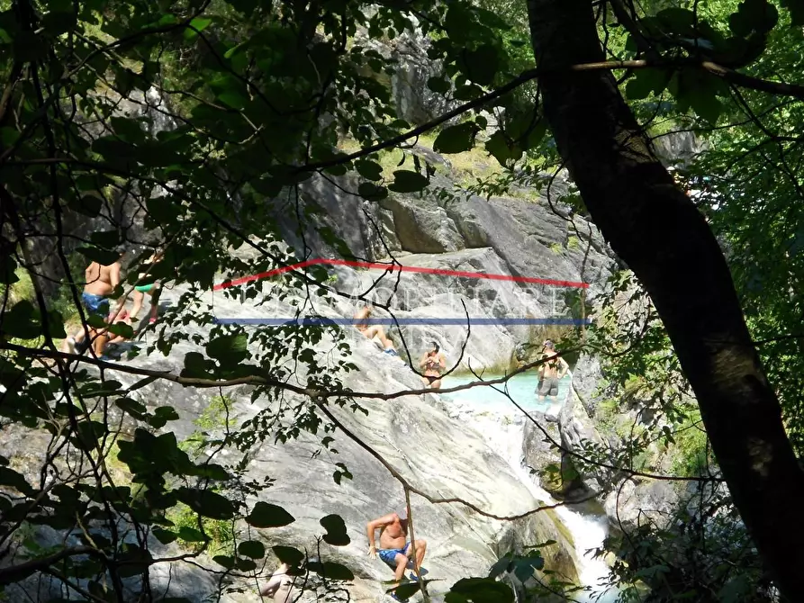 Immagine 29 di Casa bifamiliare in vendita  a Massa