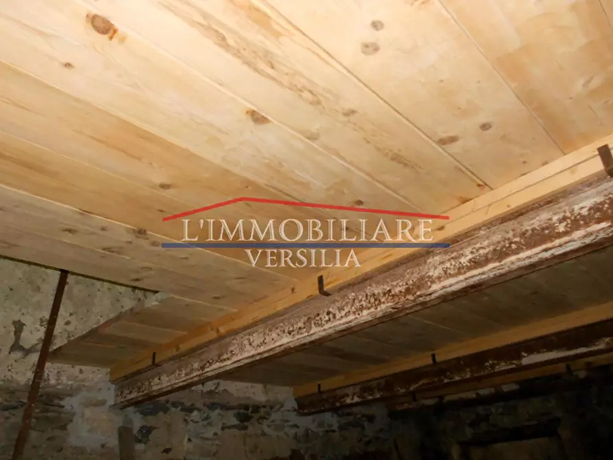 Immagine 7 di Casa bifamiliare in vendita  a Massa