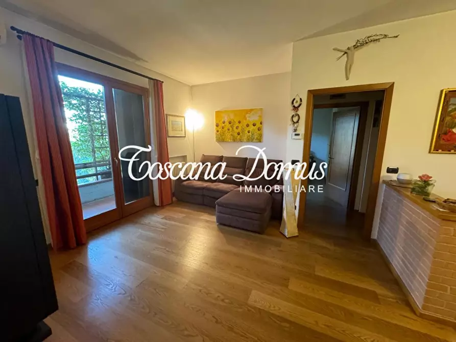 Immagine 9 di Appartamento in vendita  a Siena