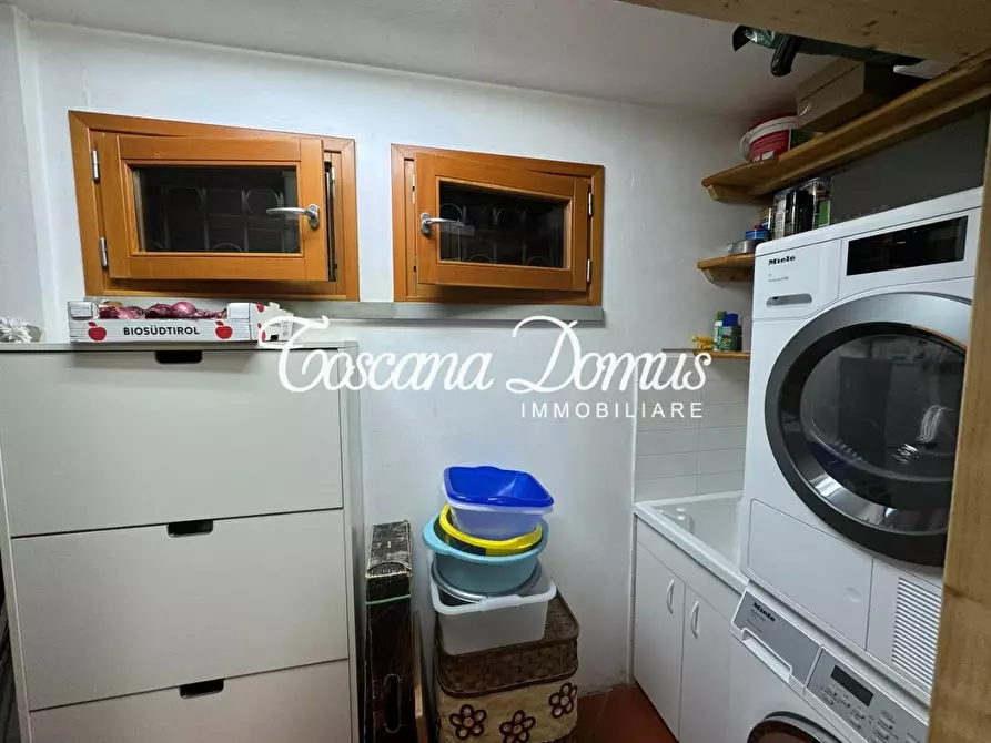 Immagine 18 di Appartamento in vendita  a Siena