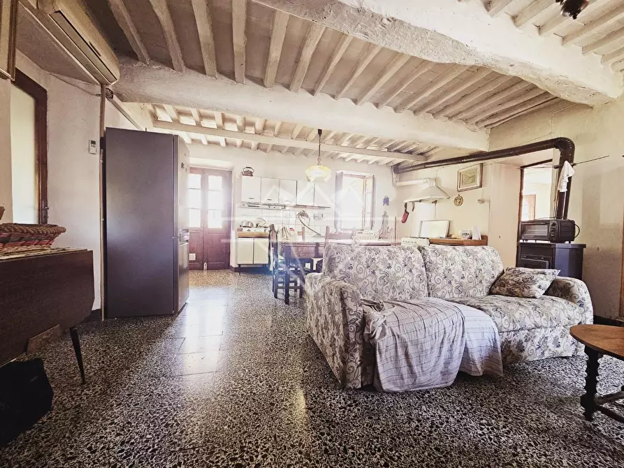 Immagine 7 di Casa semindipendente in vendita  a Massa