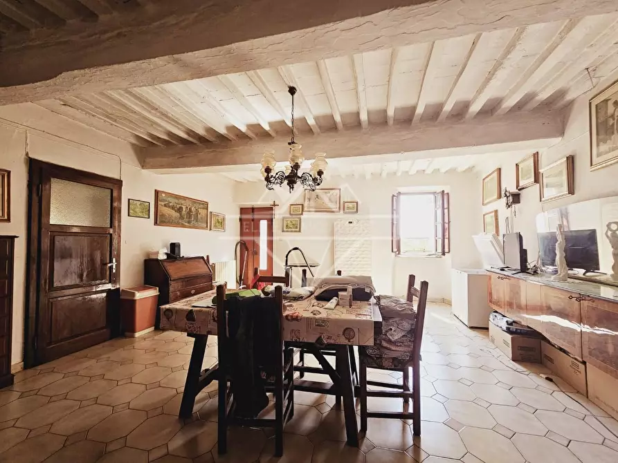 Immagine 11 di Casa semindipendente in vendita  a Massa