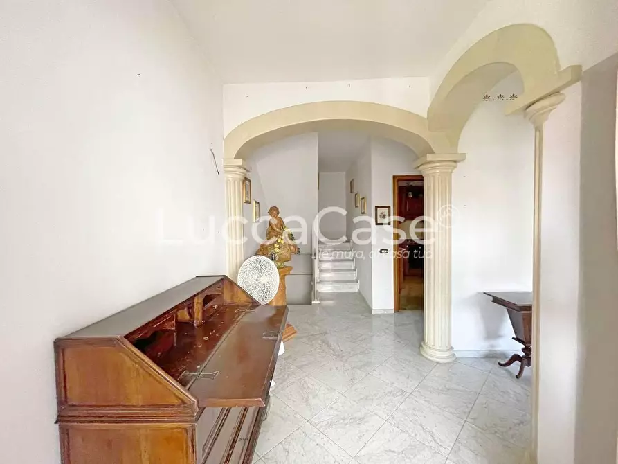 Immagine 5 di Casa quadrifamiliare in vendita  a Viareggio