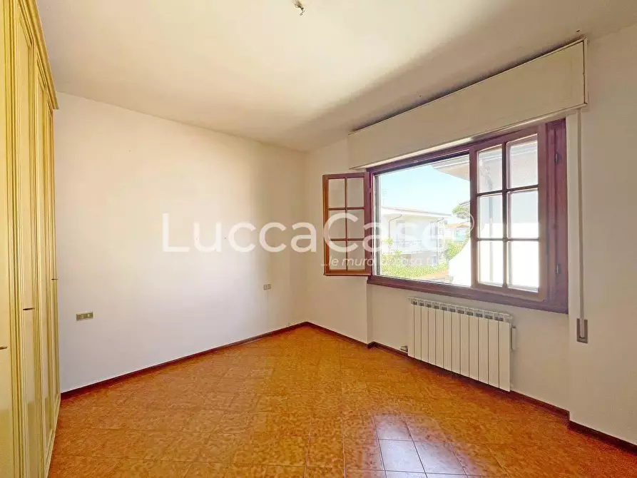 Immagine 18 di Casa quadrifamiliare in vendita  a Viareggio