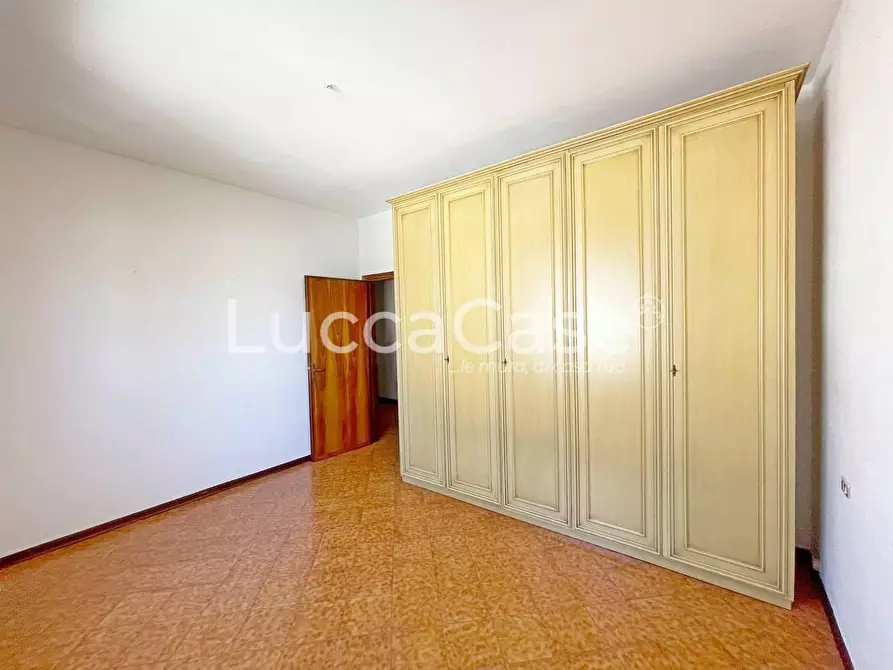 Immagine 13 di Casa quadrifamiliare in vendita  a Viareggio