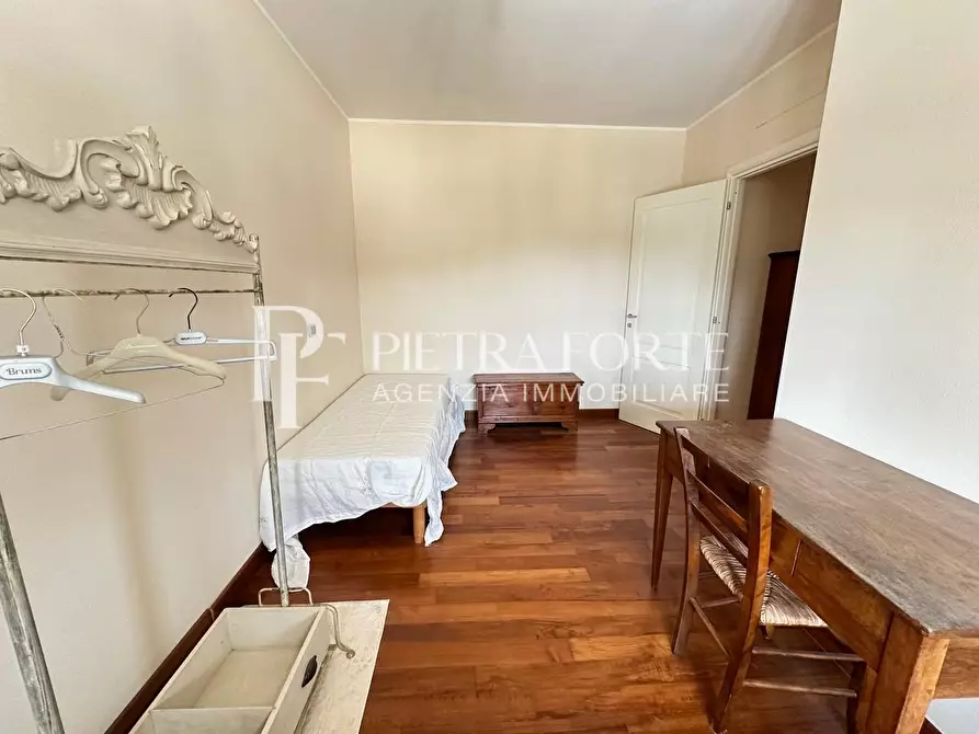 Immagine 8 di Appartamento in vendita  a Pietrasanta