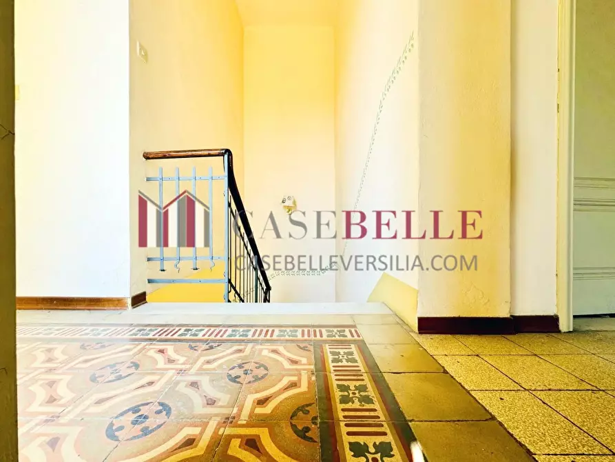 Immagine 27 di Villa in vendita  a Camaiore