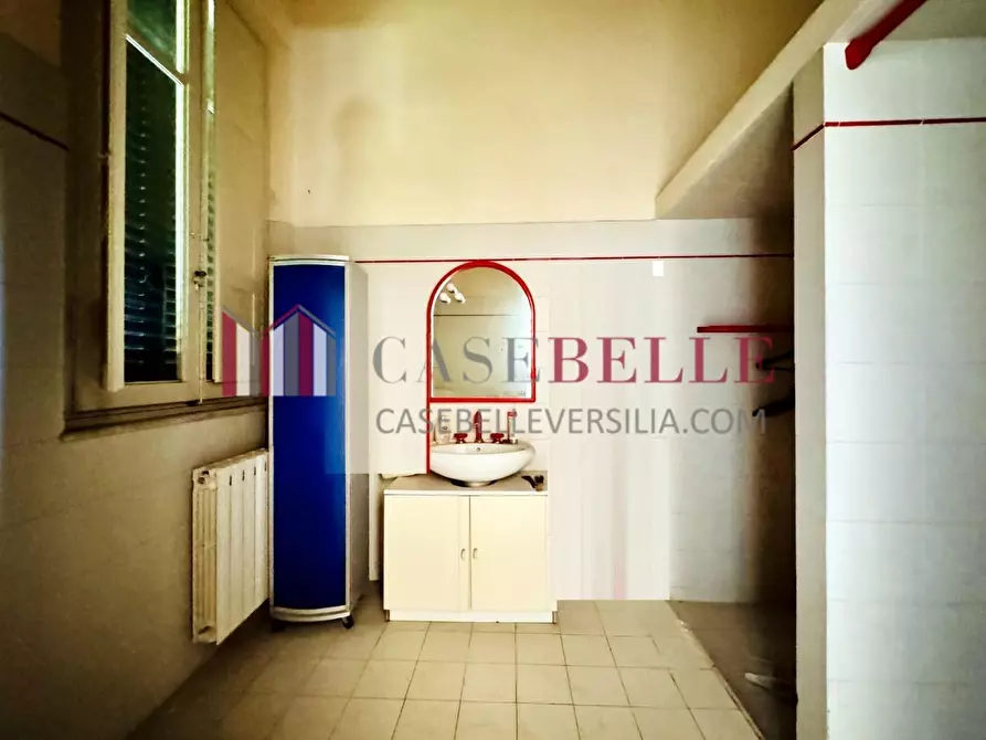 Immagine 14 di Villa in vendita  a Camaiore