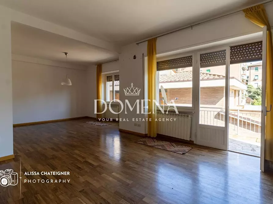 Immagine 24 di Appartamento in vendita  a Siena