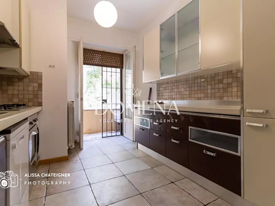 Immagine 6 di Appartamento in vendita  a Siena