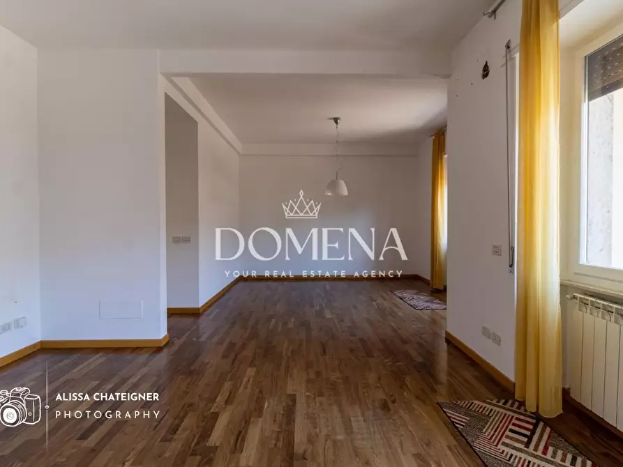 Immagine 23 di Appartamento in vendita  a Siena