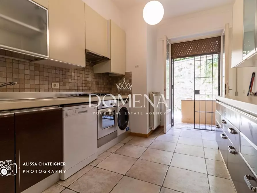 Immagine 5 di Appartamento in vendita  a Siena