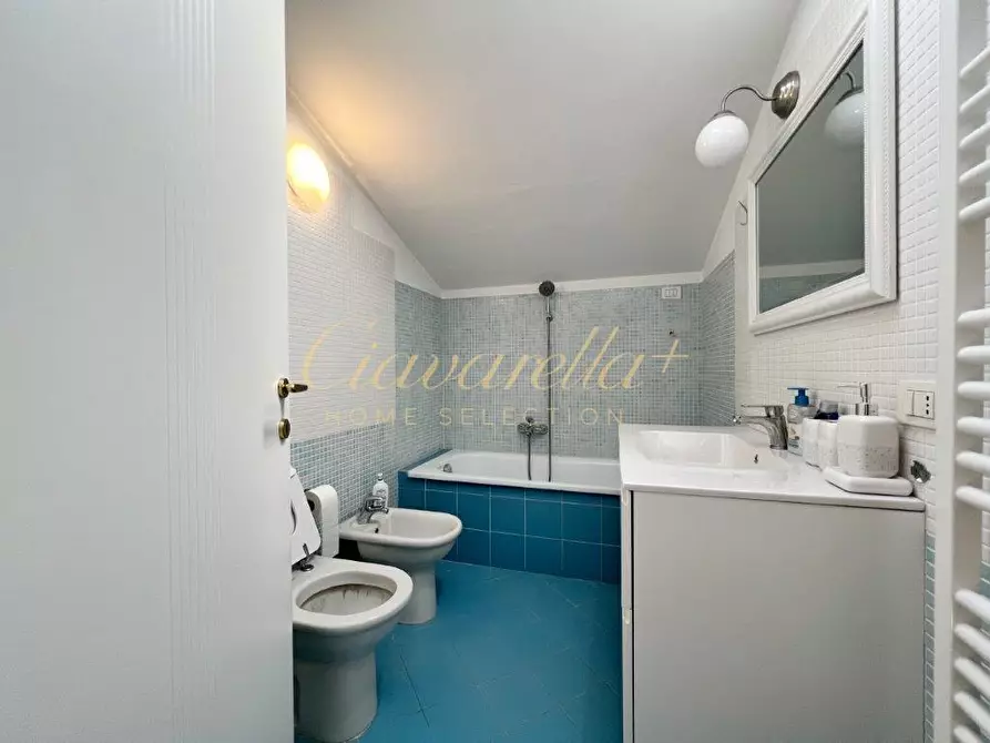 Immagine 13 di Villa in vendita  a Forte Dei Marmi