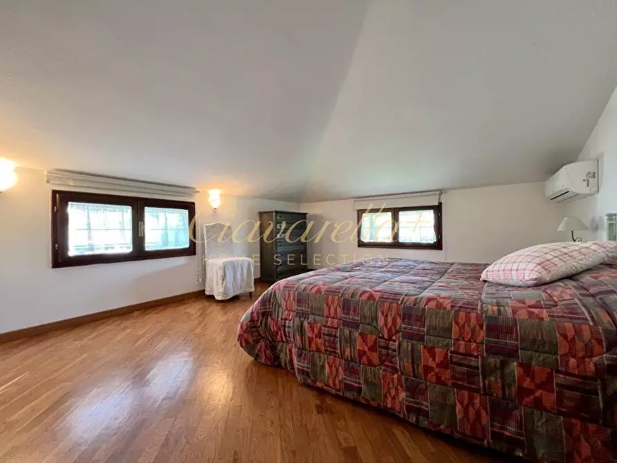 Immagine 15 di Villa in vendita  a Forte Dei Marmi