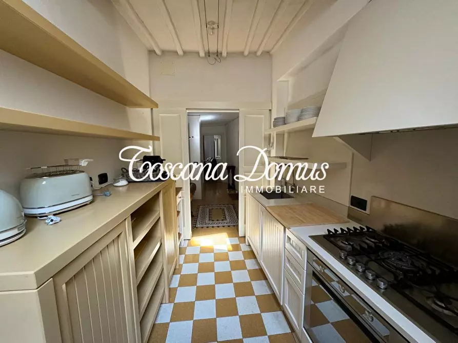 Immagine 13 di Appartamento in vendita  a Siena