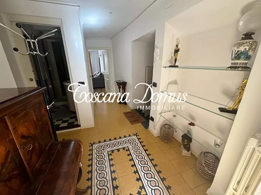 Immagine 17 di Appartamento in vendita  a Siena