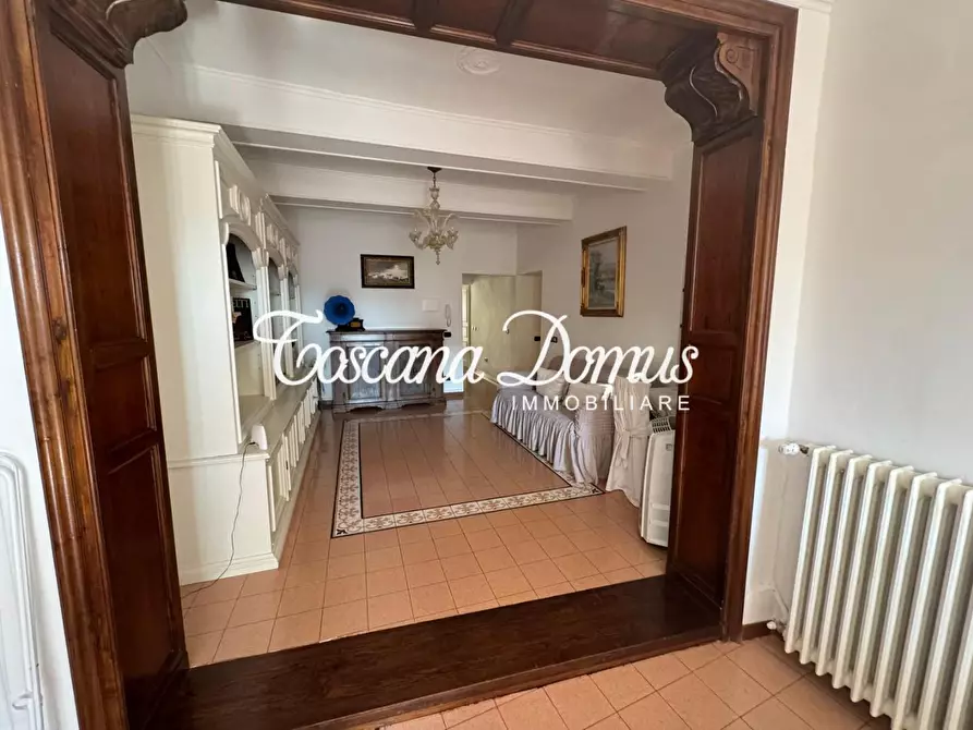 Immagine 2 di Appartamento in vendita  a Siena